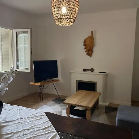 T3 Bord De * アジャクシオ